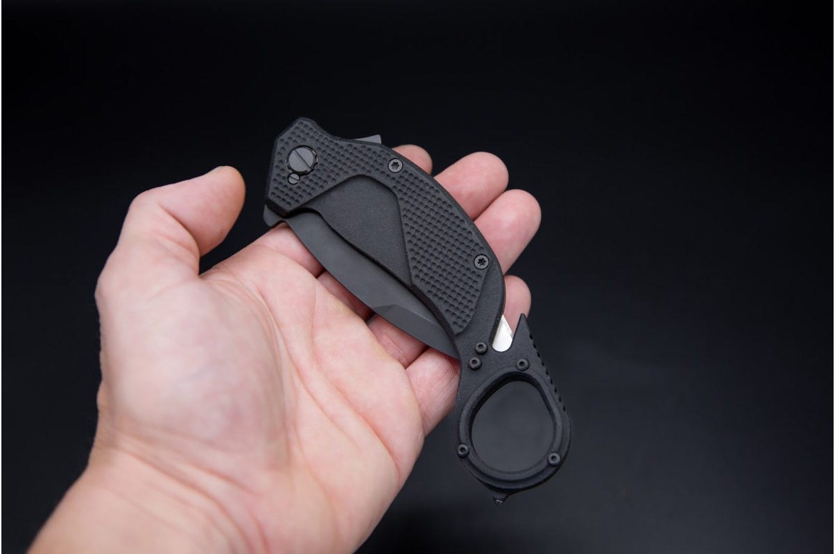 BLACK NIGHTMARE KARAMBIT – with a uniquely curved blade