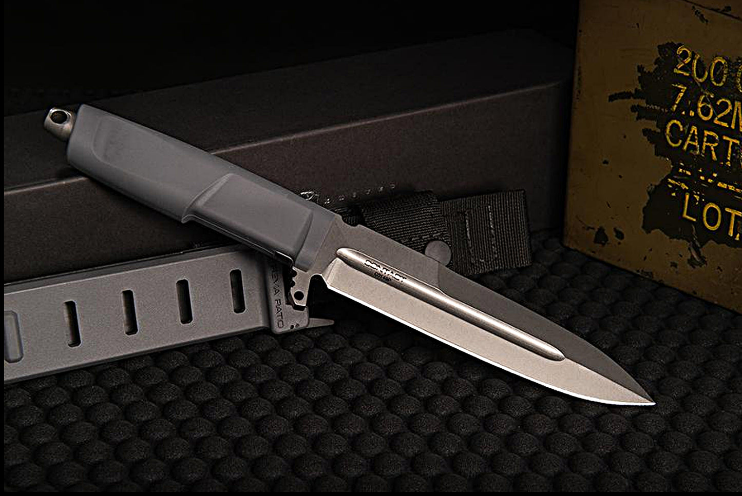 CONTACT – WOLF GREY FINISH