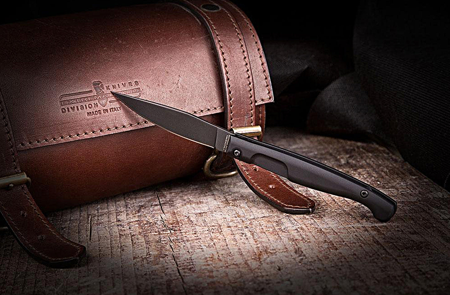 RESOLZA 8 FOLDER – BLACK