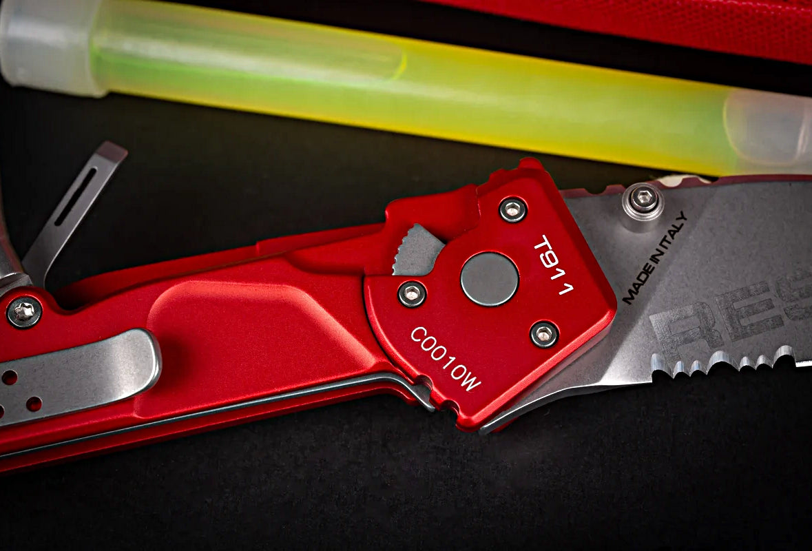 T911 RESCUE FOLDER – high performance knife